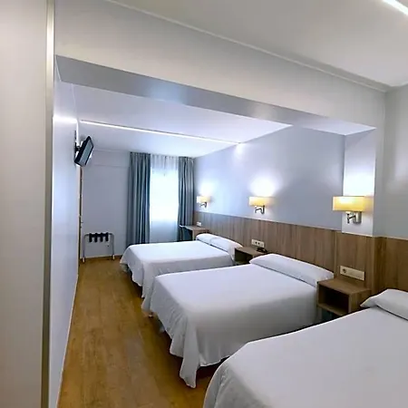 Panton Hotel 2*